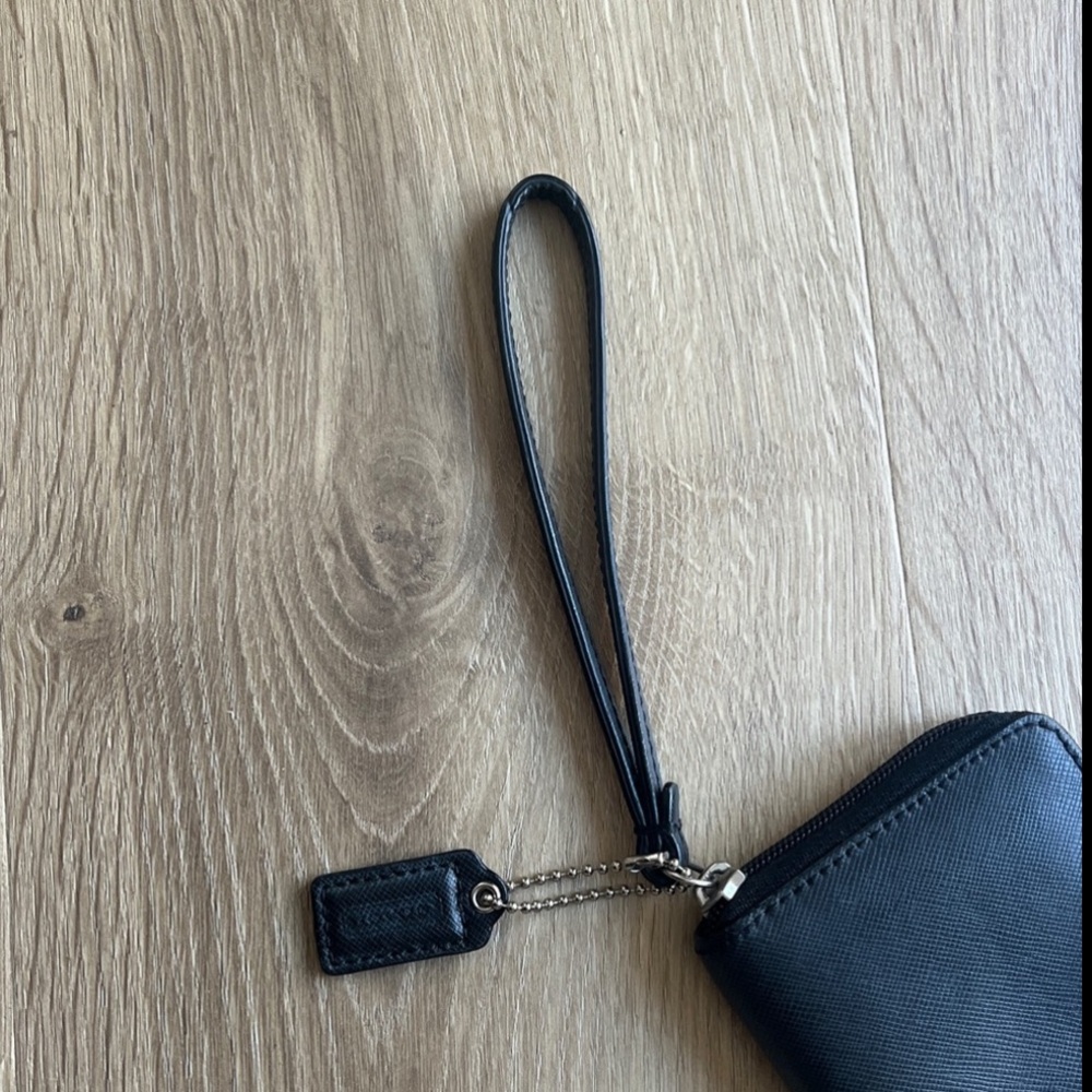 Authentic Coach Wristlet - Picture 4 of 13